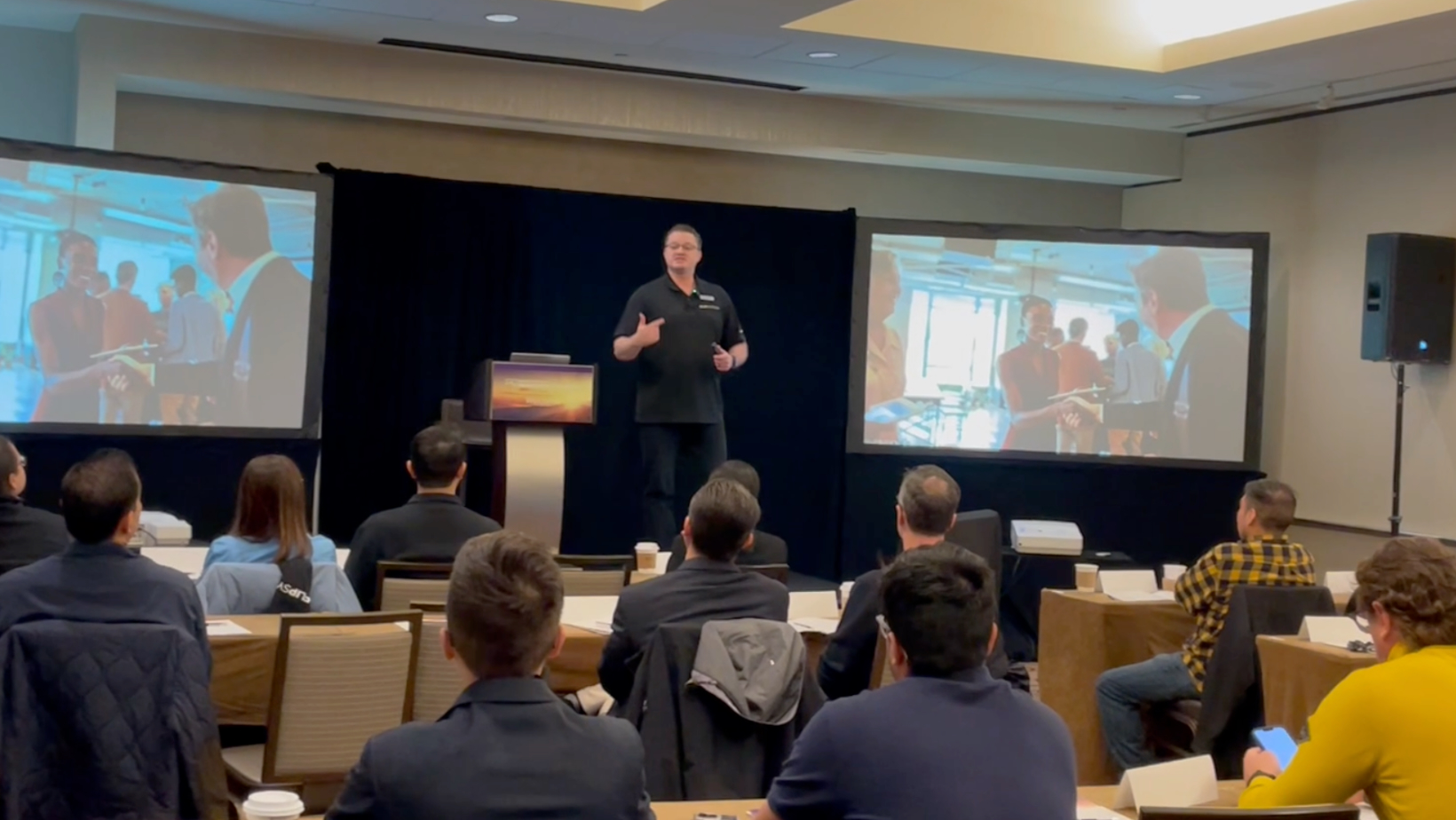 Boyd Hoffmann ผู้พูดหลัก Boyd Hoffmann ผู้พูดหลัก