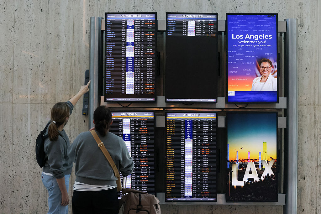 LAX flight delays