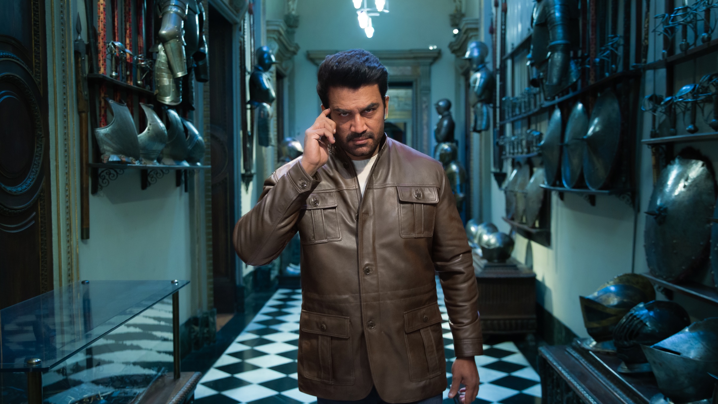 Taskaree. Sharad Kelkar as Bada Chaudhary in Taskaree. Cr. Courtesy of Netflix &copy; 2025